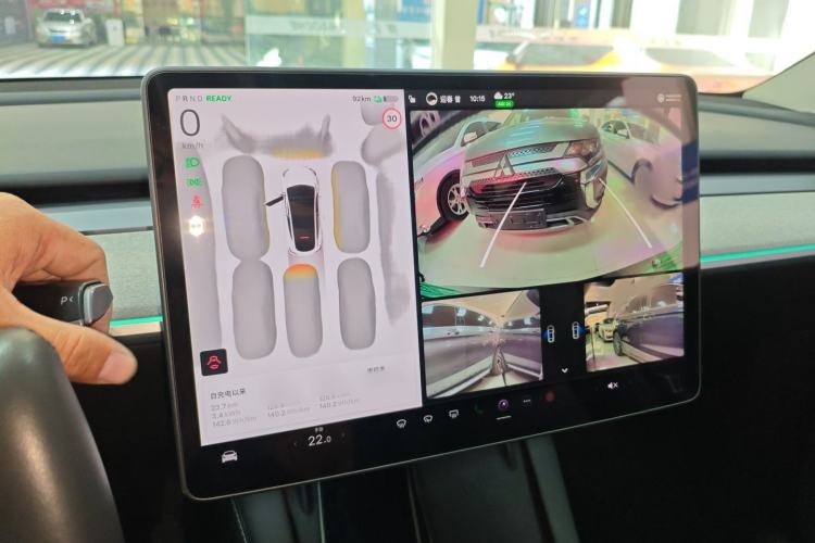 Used Tesla Model Y 2023 Rear-Wheel-Drive Version
