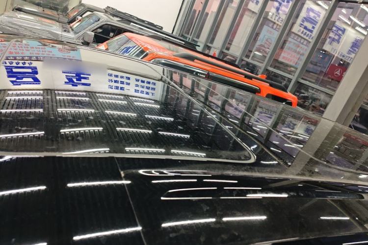 Used Denza D9 2022 DM-i 1040 Prestige Model