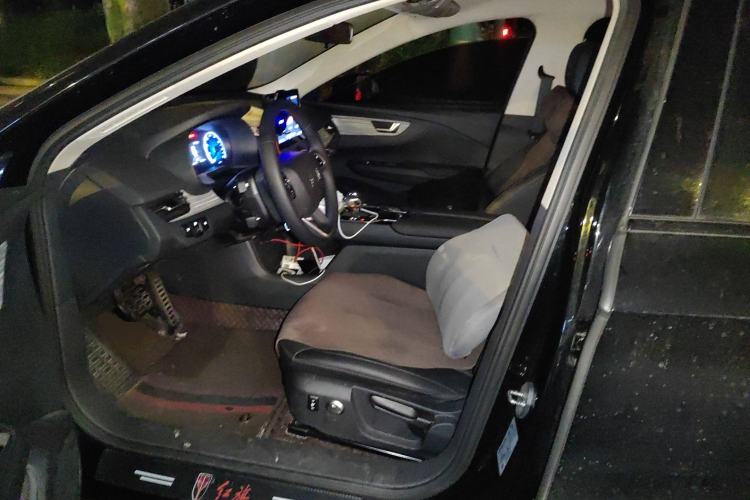 Used Hongqi E-QM5 2023 620km PLUS
