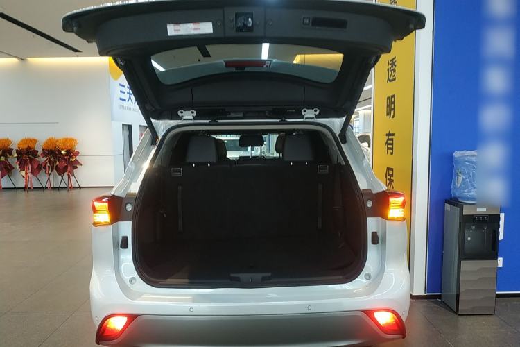 Used Toyota Highlander 2023 2.5L Smart Electric Hybrid Dual-Engine Four-Wheel Drive Prestige Version – 7 Seats