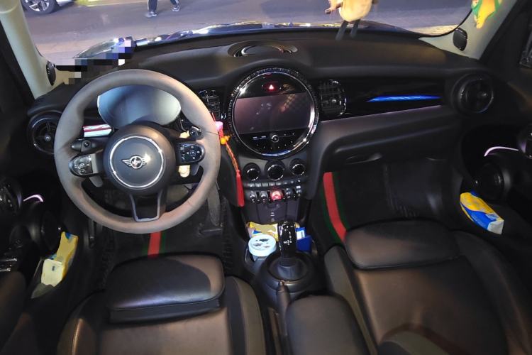 Used MINI MINI 2023 Facelift 2.0T COOPER S Artist Five-Door Edition
