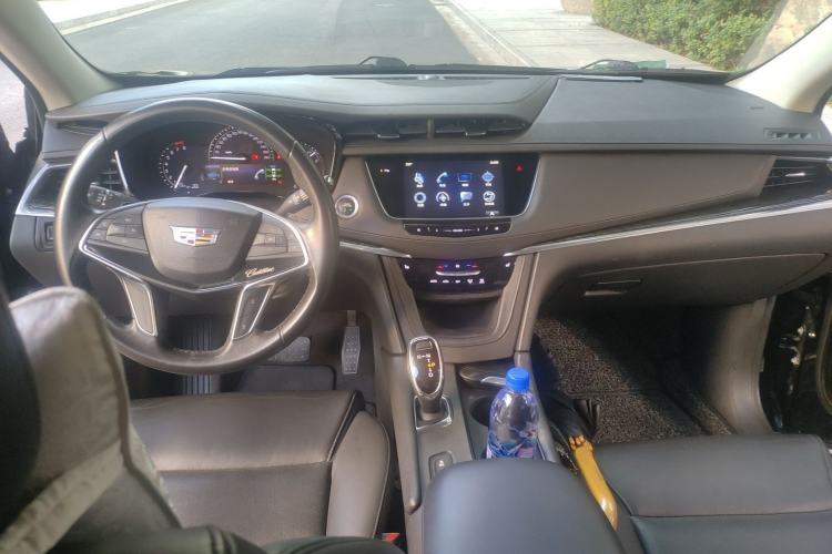 Used Cadillac XT5 2016 25T Luxury Model
