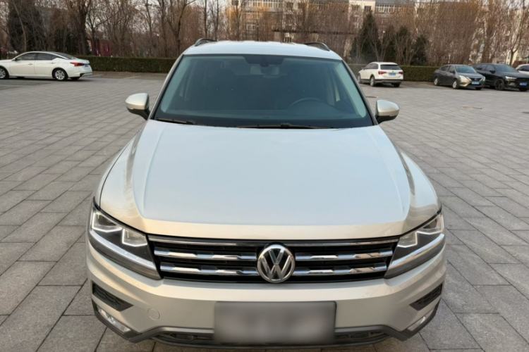Used Volkswagen Tiguan L 2017 330TSI Automatic Two-Wheel Drive Luxury Edition
