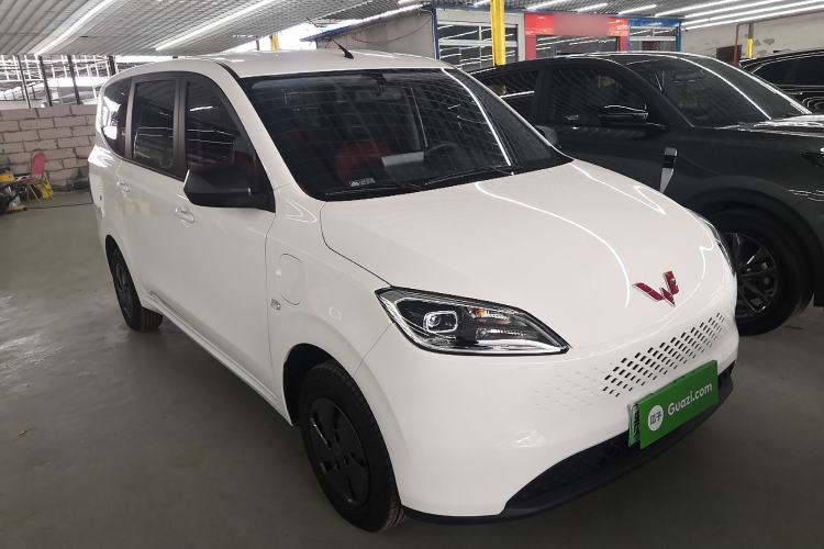 Used Wuling Hongguang New Energy 2025 Extended-Range Hybrid 50KM Comfort Version
