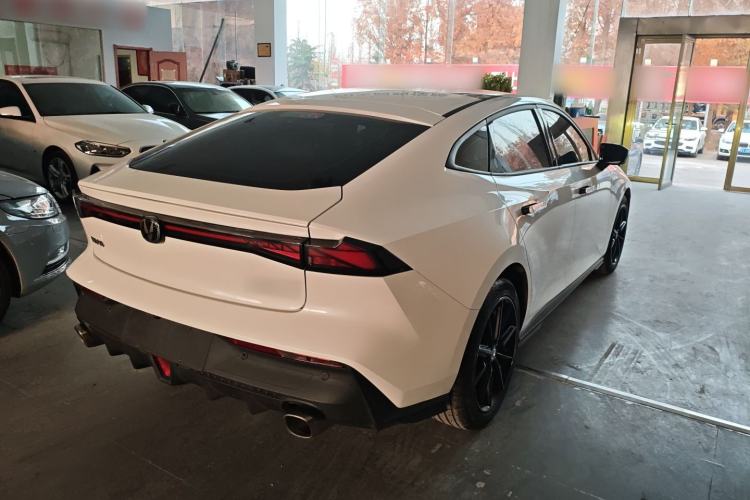 Used Changan UNI-V 2023 1.5T Prestige Model