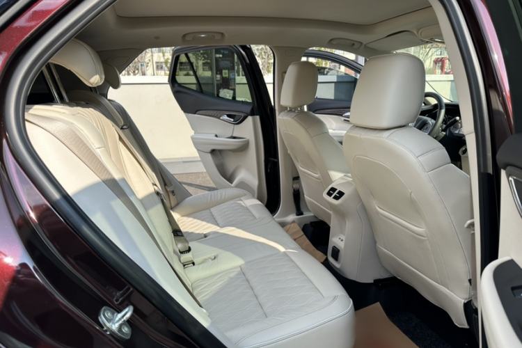 Used Buick Envision 2020 Encore S 652T All-Wheel-Drive Avenir
