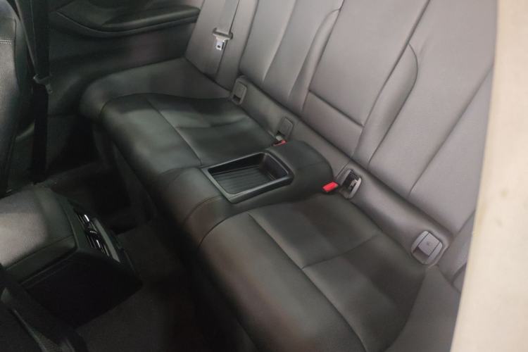 Used BMW 4 Series 2014 420i Fashion Model