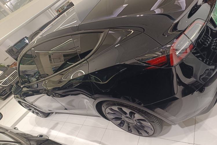 Used Tesla Model Y 2022 Performance High-Performance All-Wheel-Drive Version
