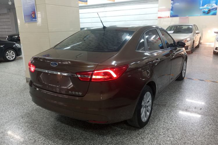 Used Ford Escort 2015 1.5L Manual Fashion Edition
