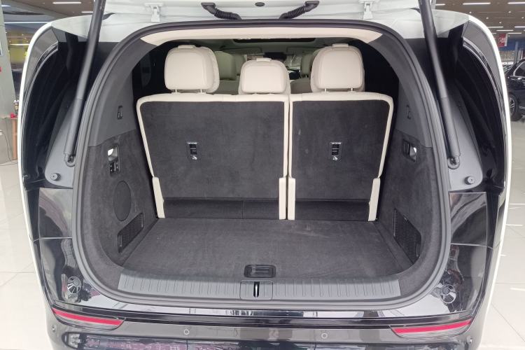 Used Li Auto MEGA 2025 Home Family Special Edition
