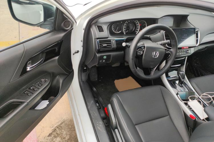 Used Honda Accord 2016 2.0L Comfort Edition
