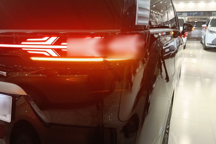 Used Denza D9 2024 DM-i 980 Four-Wheel Drive Prestige Model