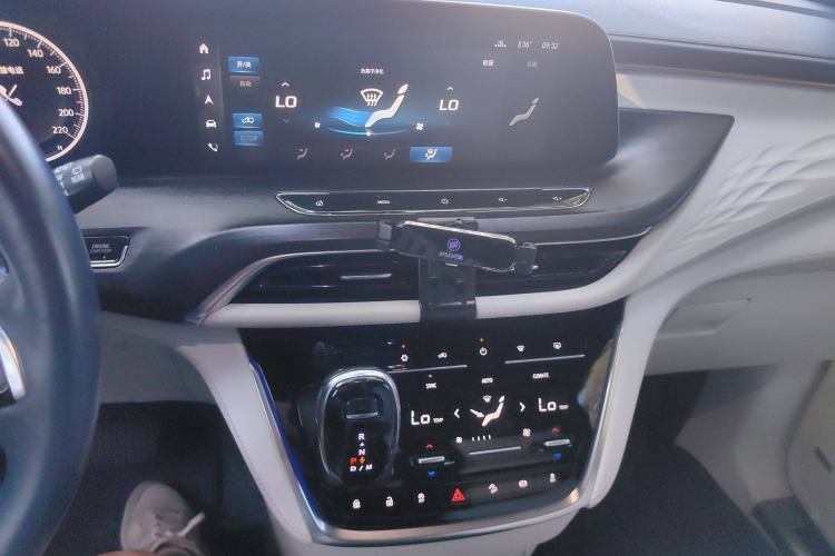 Used Buick GL8 2020 Avenir Avia Four-Seat Luxury Edition
