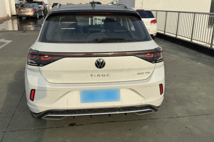 Used Volkswagen T-ROC 2023 300TSI DSG Two-Wheel Drive Starlight Edition
