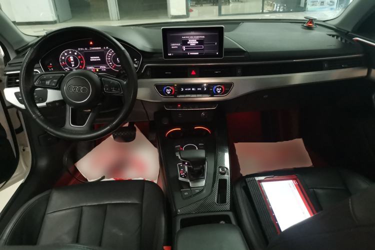 Used Audi A4L 2019 40 TFSI Fashion Edition China VI Emission Standard