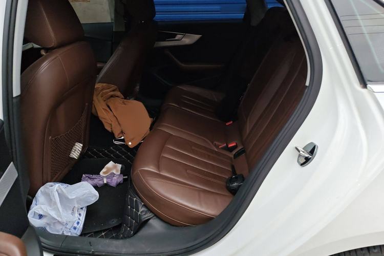 Used Audi A4L 2018 30th Anniversary Edition 40 TFSI Fashion Model
