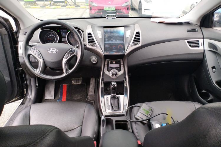 Used Hyundai Elantra 2013 1.6L Automatic Luxury Model
