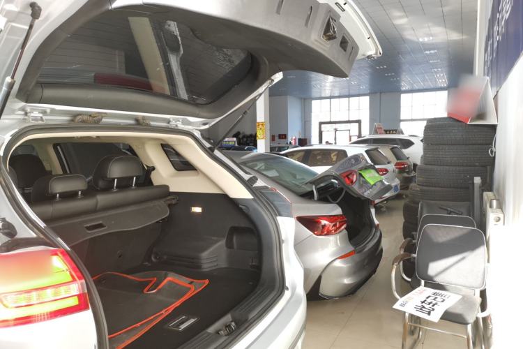 Used Geely Auto Emgrand X7 Sport 2016 2.0L Manual Smart Connect Version