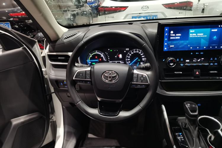 Used Toyota Highlander 2022 Dual-Engine 2.5L Four-Wheel Drive Prestige Version 7 Seats
