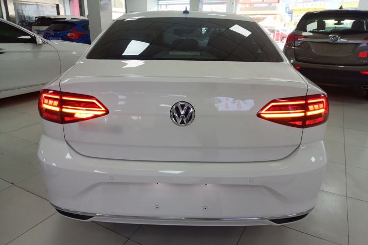 Used Volkswagen Lamando 2019 230TSI DSG Fashion Edition China VI
