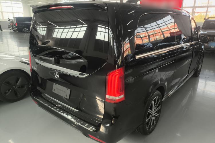 Used Mercedes-Benz V-Class 2022 V 260 L Long-wheelbase Luxury Edition