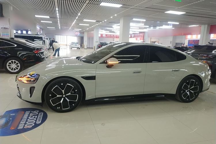 Used  SU7 2024 Rear-Drive Long-Range Intelligent Driving Version
