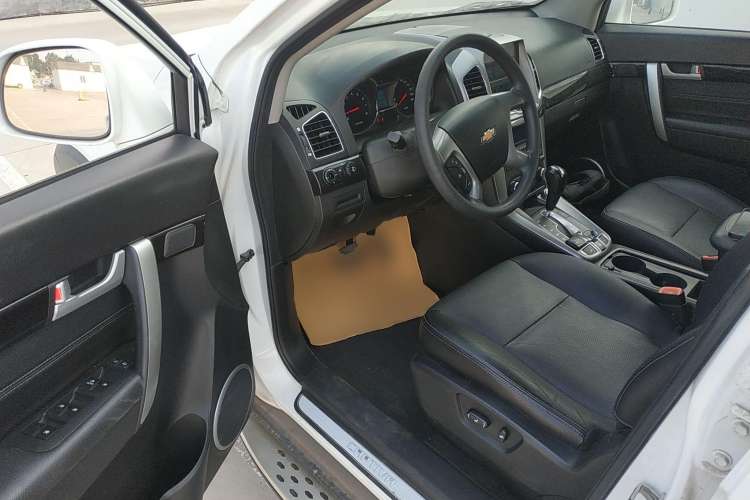 Used Chevrolet Captiva 2017 2.4L Two-Wheel Drive Luxury Edition 7 Seats
