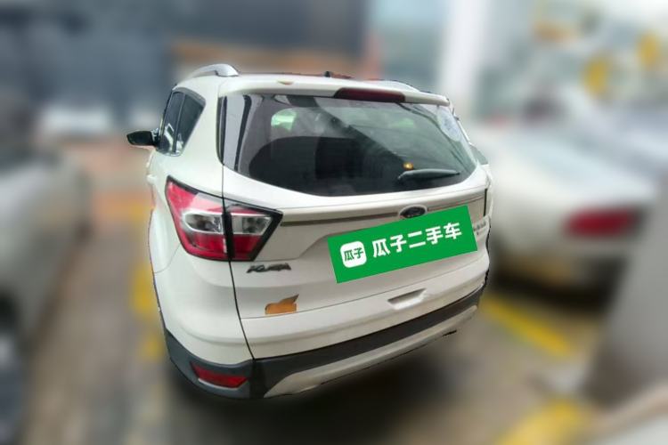 Used Ford Kuga 2017 EcoBoost 180 Two-Wheel-Drive Platinum Edition
