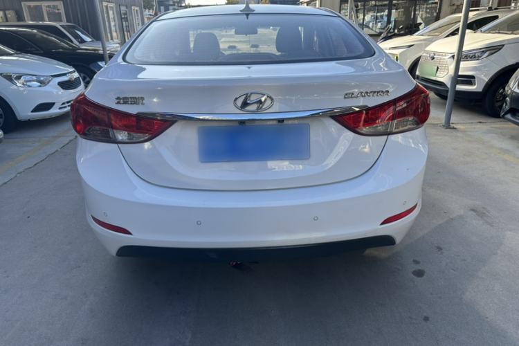 Used Hyundai Elantra 2015 1.6L Automatic Fashion Model
