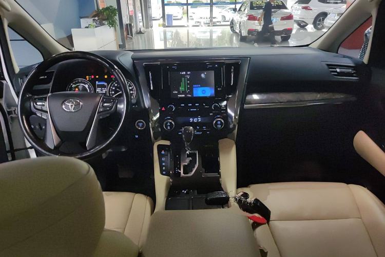 Used Toyota Alphard 2019 Dual-Engine 2.5L Prestige Edition
