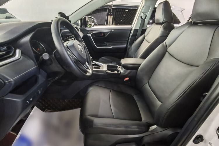 Used Toyota RAV4 2023 2.0L CVT Two-Wheel Drive Urban Edition
