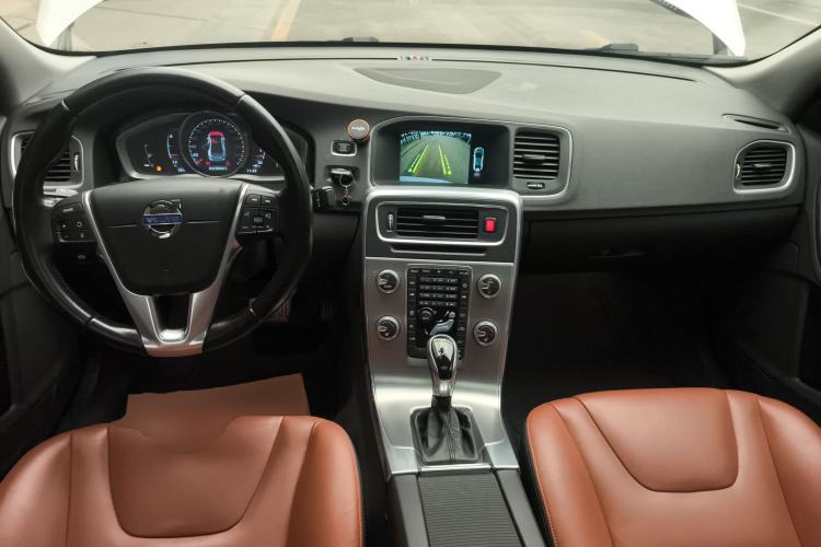 Used Volvo S60 2016 S60L T4 Zhiyuan Edition
