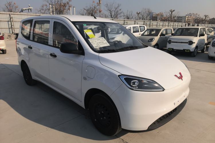 Used Wuling Hongguang New Energy 2024 All-Electric Model 300KM Standard Version