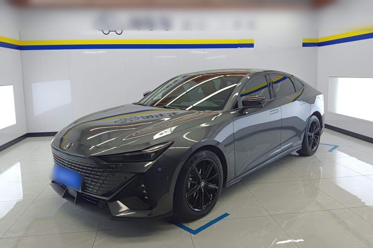 Used Changan UNI-V 2022 1.5T Smart Navigation Version
