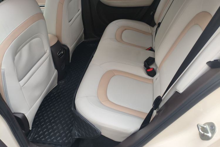 Used  3 2023 505km Air
