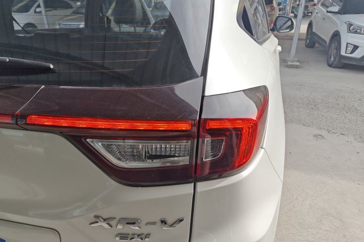 Used Honda XR-V 2015 1.8L EXi CVT Comfort Version
