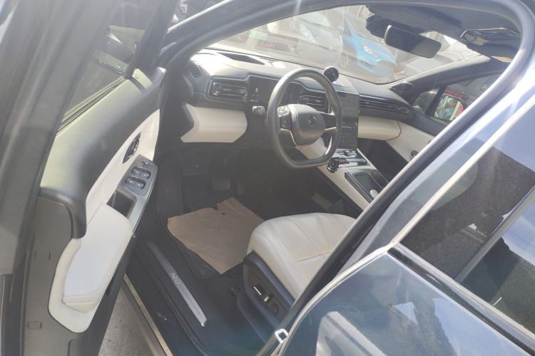 Used Nio ES8 2020 415 km Signature Edition 6-Seater Version
