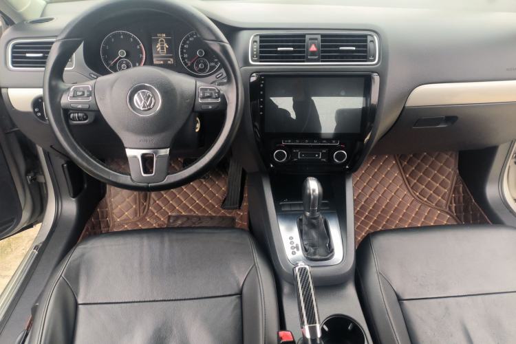 Used Volkswagen Sagitar 2014 Revised Version 1.4TSI Automatic Luxury Edition