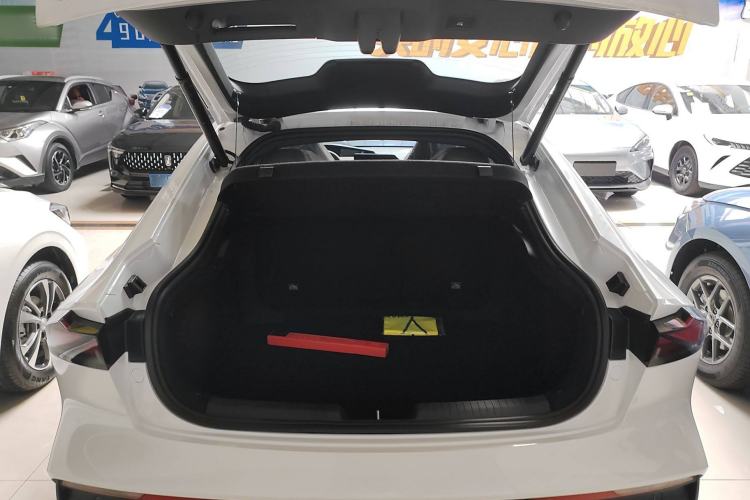 Used Changan UNI-V 2024 1.5T High-Energy Version
