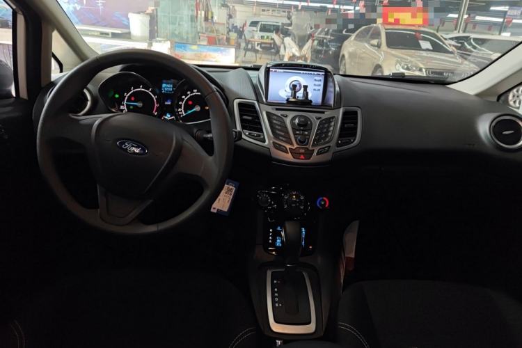 Used Ford Fiesta 2013 Hatchback 1.5L Automatic Fashion Edition