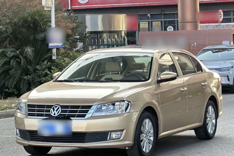 Used Volkswagen Lavida 2013 Restyled Classic 1.6L Automatic Comfort Edition
