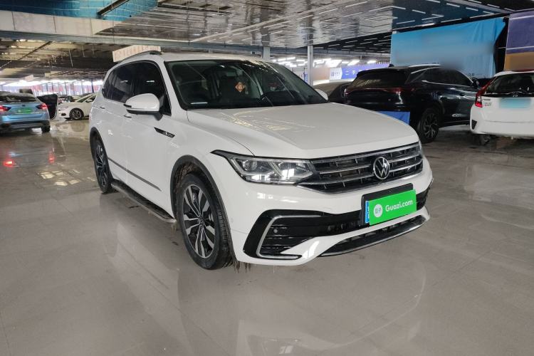 Used Volkswagen Tiguan L 2022 330TSI Automatic Two-Wheel Drive R-Line Enhanced Edition
