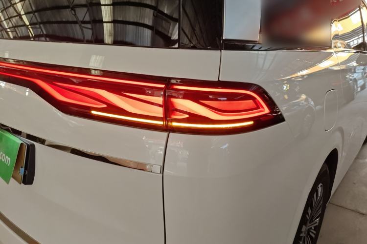 Used BYD Xia 2025 DM-i 1.5T 180km Beyond Edition
