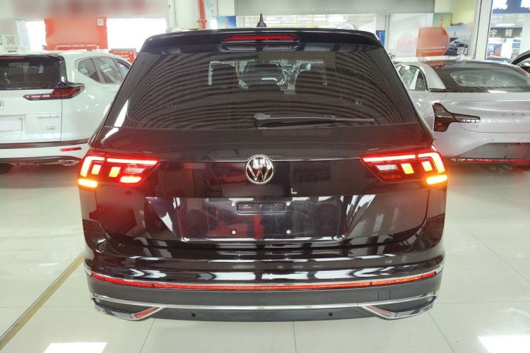 Used Volkswagen Tiguan L 2024 330TSI Automatic Two-Wheel Drive Smart Edition
