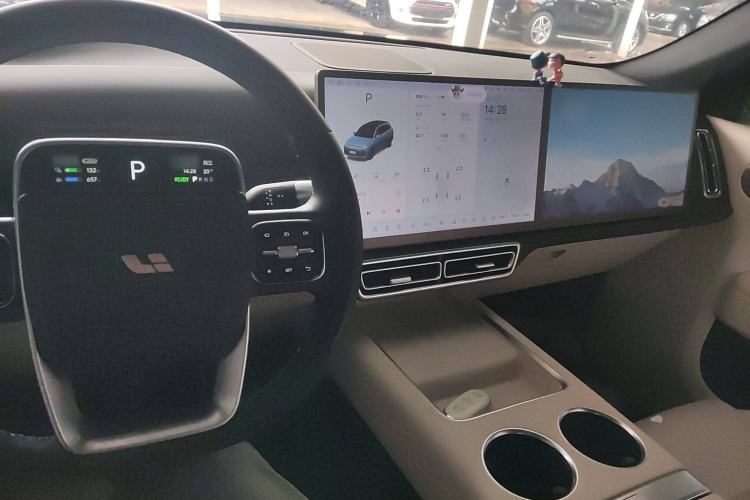 Used Li Auto L7 2023 Pro Model
