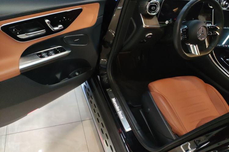 Used Mercedes-Benz GLC 2023 Refreshed GLC 300 L 4MATIC Dynamic Edition 5 Seats
