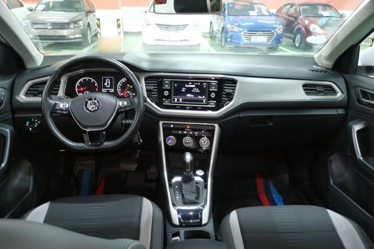 Used Volkswagen T-ROC 2019 230TSI DSG Two-Wheel-Drive Advanced Version China VI Standard
