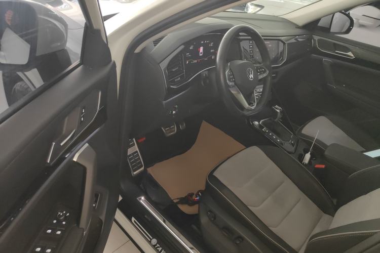 Used Volkswagen Tayron X 2020 330TSI Two-Wheel Drive Luxury Smart Connectivity Version