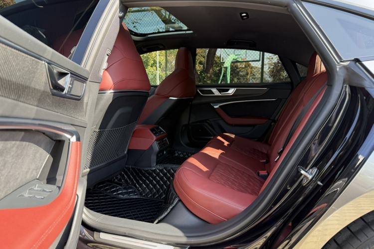 Used Audi A7L 2024 45 TFSI quattro S-line Black Warrior Edition
