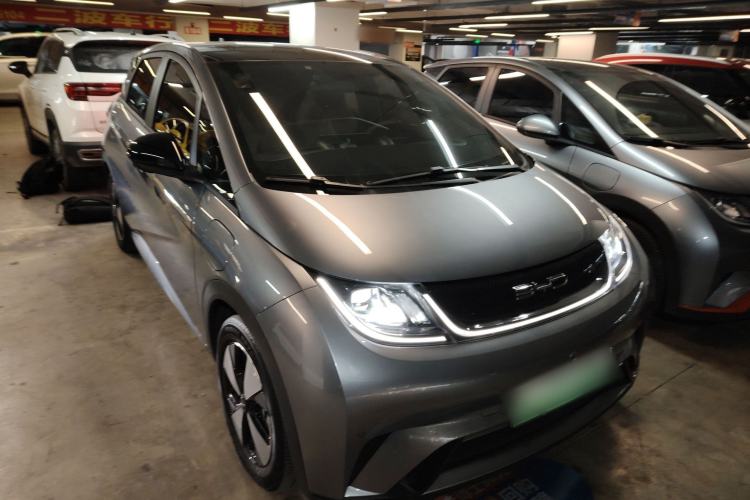 Used BYD Dolphin 2023 420 km Fashion Edition
